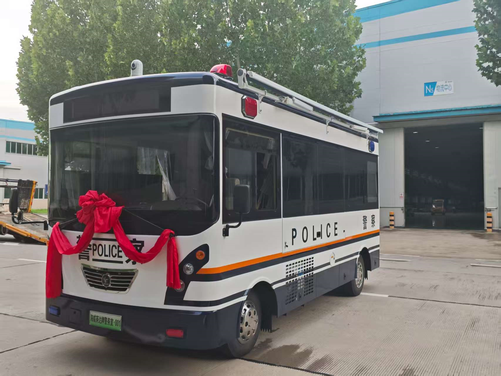 海威英達(dá)移動(dòng)警務(wù)室順利發(fā)運(yùn)四川冕寧 科技賦能基層公安筑牢平安防線